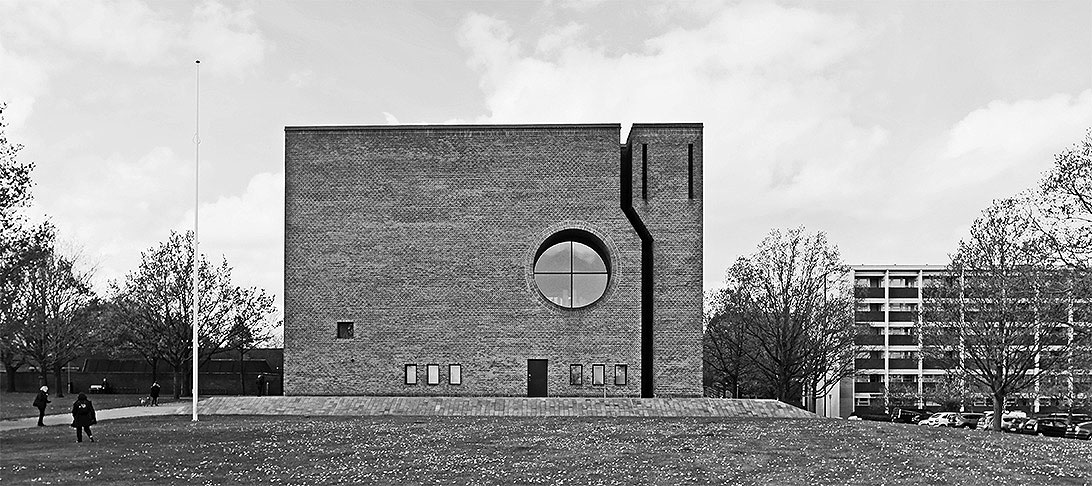 Ravnsbjerg-Kirche, C.F.Møller mit Jørgen Arevad-Jacobsen, 1976