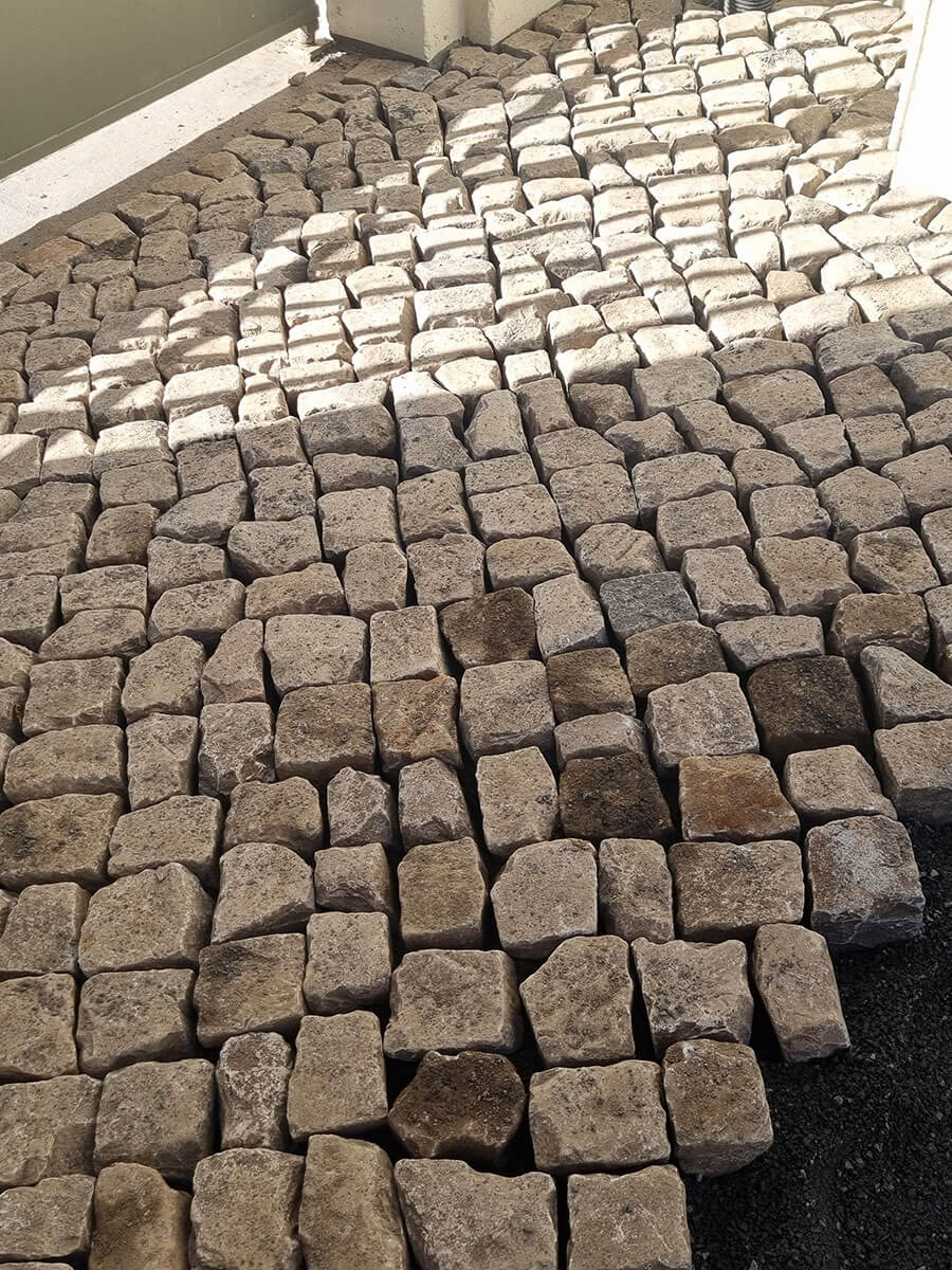 Ehrenhof Lessing im Bau4